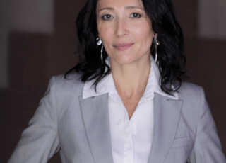 Айгуль Сандалова